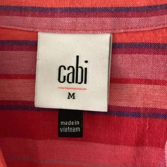 Cabi short sleeved button front blouse size M - Picture 2 of 6
